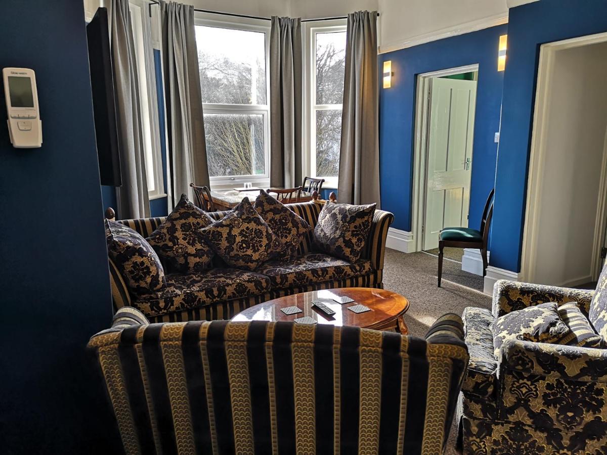 Bouverie Escape: Kent Serviced Apartment with Wi-Fi Folkestone Exterior photo
